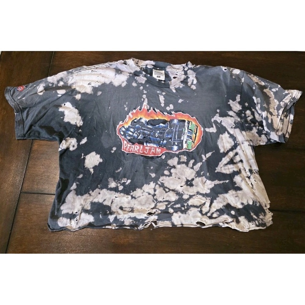 Vintage 1993 Pearl Jam Nightmare Band Tee T-Shirt XL Nice Man Thrashed Bleached